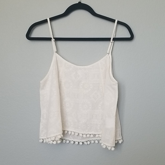 BCBGeneration Boho Hippie Soft Girl pompom tank large NWT - Picture 6 of 6